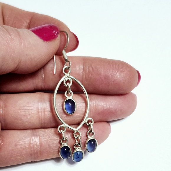 Quartz silver dangle earrings 2.25" - Picture 6 of 6